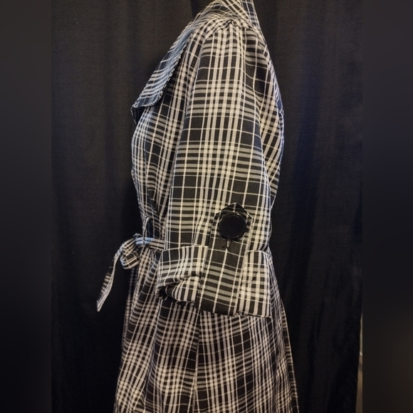 PLAID Short-sleeved Coat - Picture 3 of 8